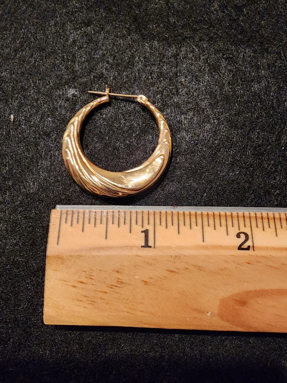Vintage 14K Gold Hoop Earrings - Twisted Design